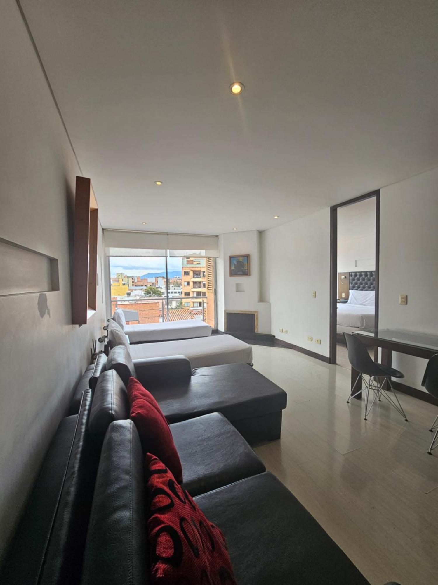 Hotel 104 Art Suites Bogota Bagian luar foto