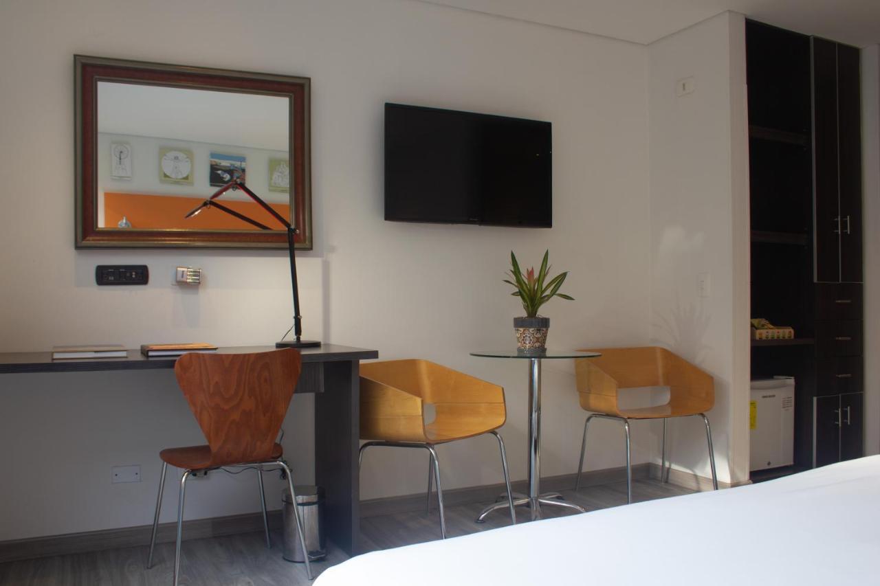 Hotel 104 Art Suites Bogota Bagian luar foto
