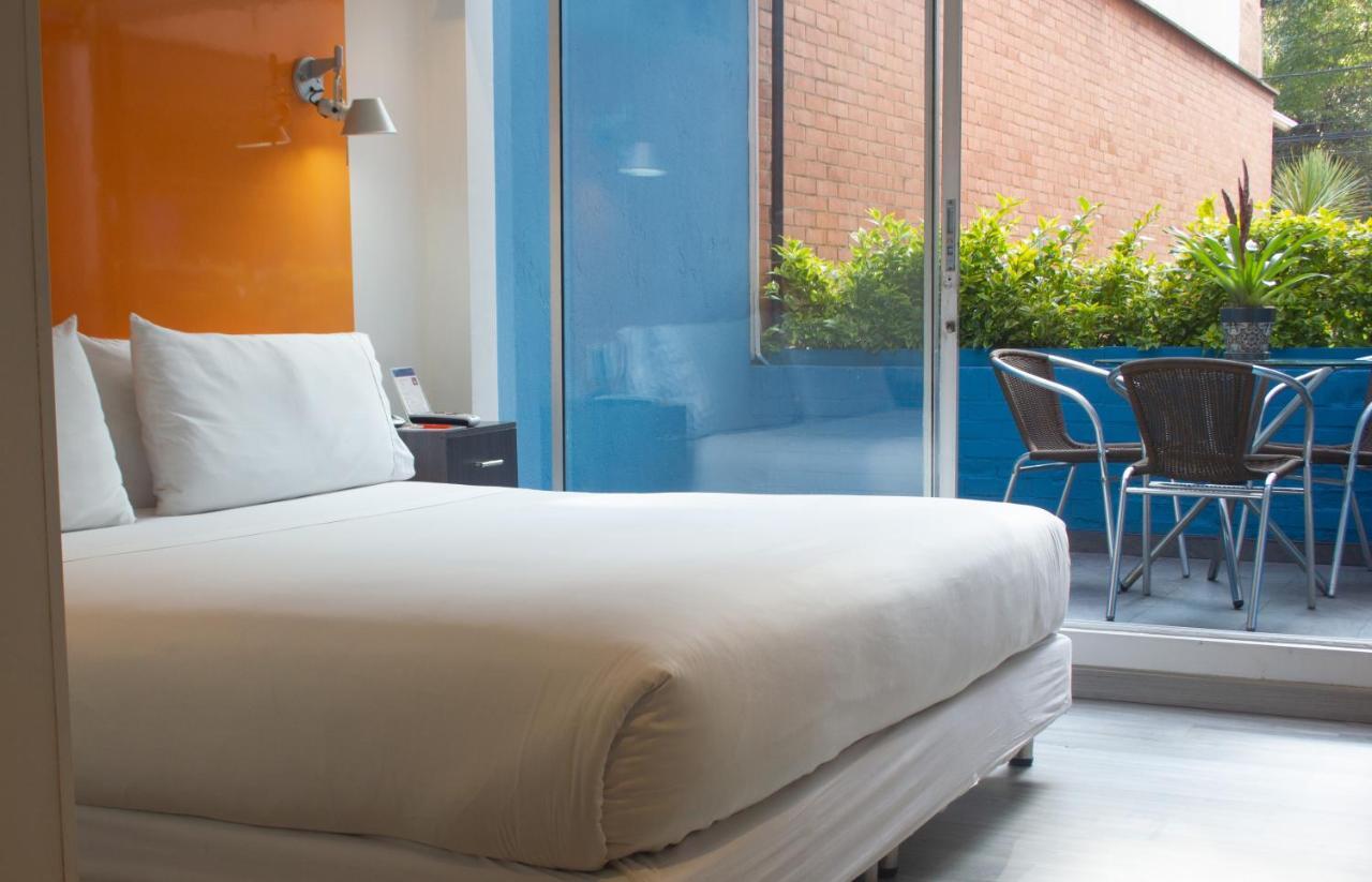 Hotel 104 Art Suites Bogota Bagian luar foto