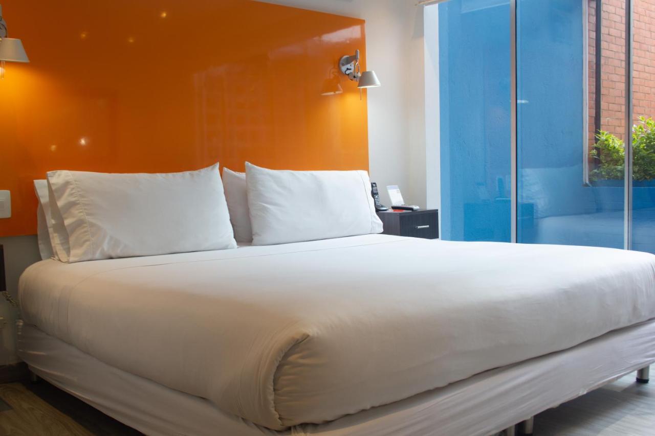 Hotel 104 Art Suites Bogota Bagian luar foto